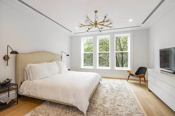 Sold by Brown Harris Stevens | media 8