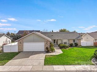 1422 Tara St, Twin Falls, ID 83301
