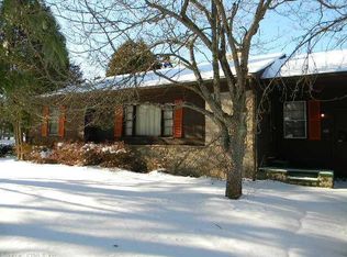 125 S Broad St, Pawcatuck, CT 06379