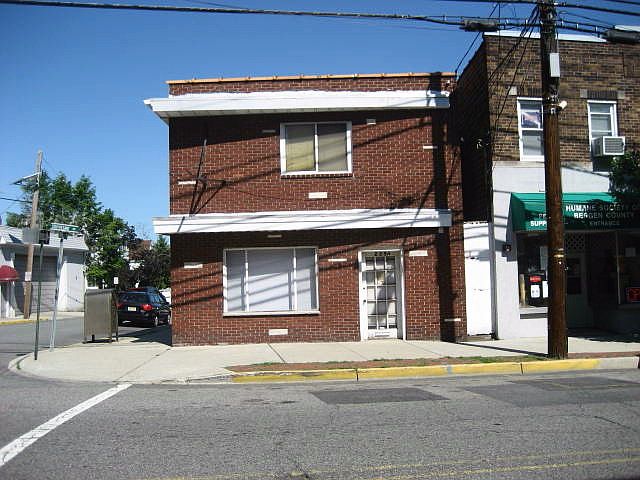 1st image of 225A Stuyvesant Ave