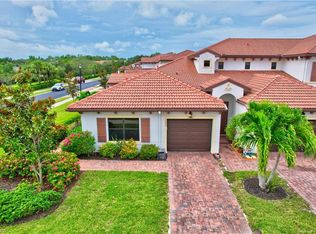 7884 Bristol Cir, Naples, FL 34120