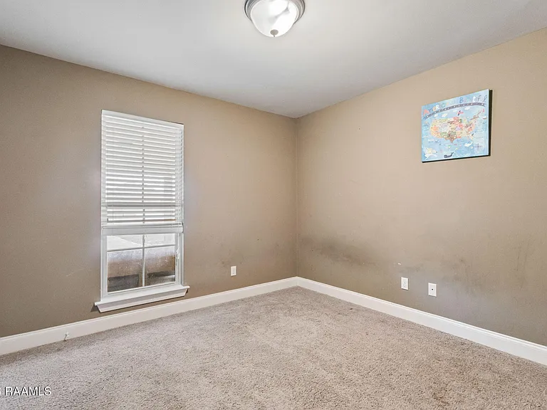 122 Acacia Ln — Photo 7