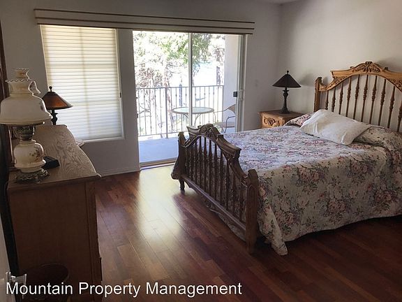 5th image of 304 Villa Way