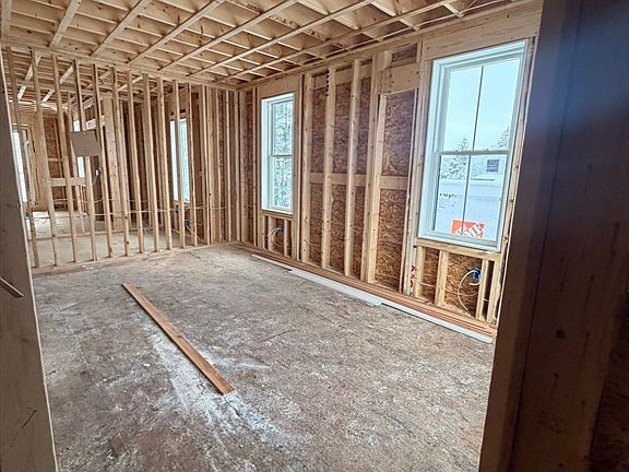 4th image of 96 Burpee Rd #1