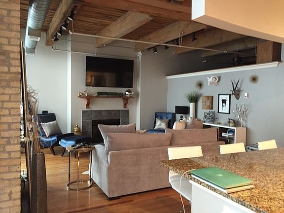 5th image of 375 W Erie St APT 316