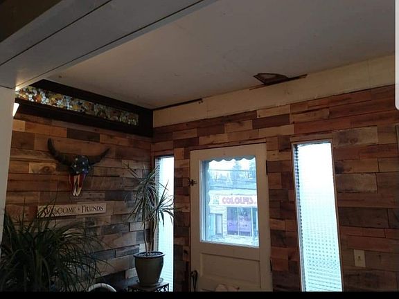 2nd image of 1141 Speedway Ave