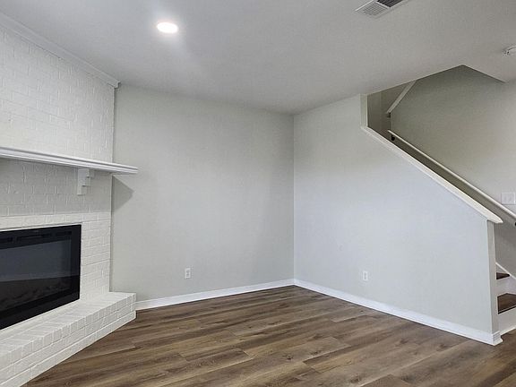 2nd image of 495 Popps Ferry Rd APT 44