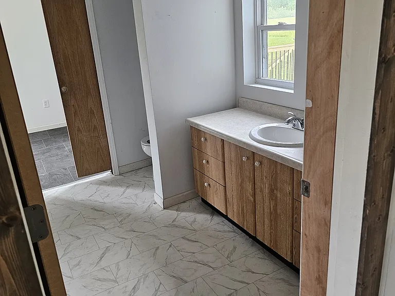 4906 Day Rd — Photo 20