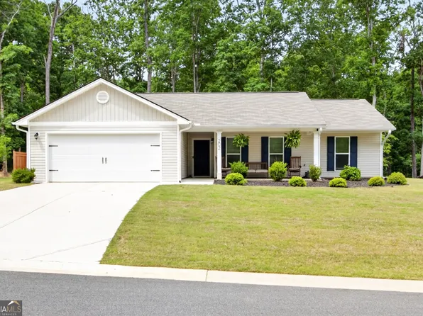 202 Rolling Woods Ln, Hull, GA 30646