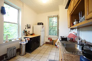 Rented by Rennit Inc.