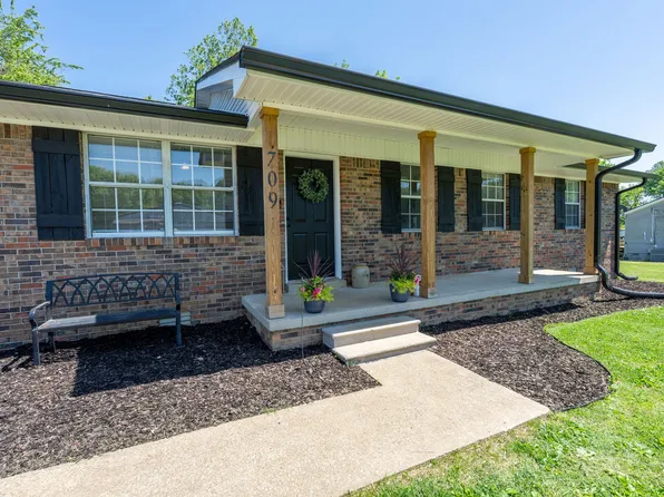 709 Windsor Ave, Lawrenceburg, TN 38464