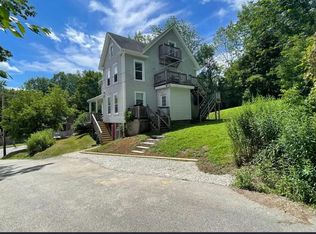 91 6th St APT 2, Dover, NH 03820