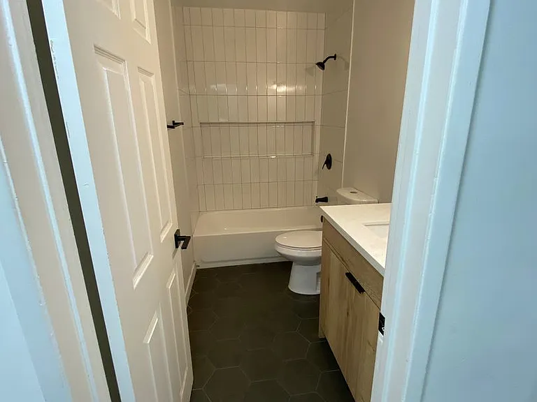 435 N. Euclid — Photo 16