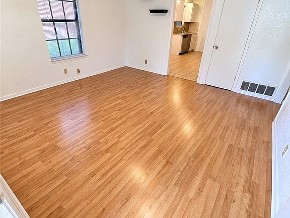 3rd image of 1301 N 10th St