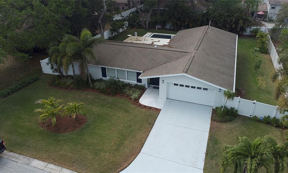 1st image of 719 OAKRIDGE LANE