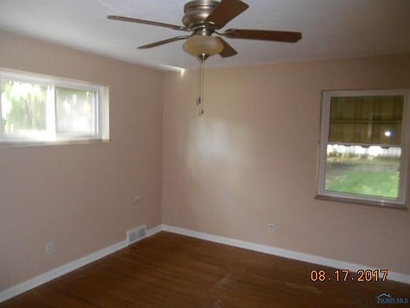 5th image of 2925 Algonquin Pkwy
