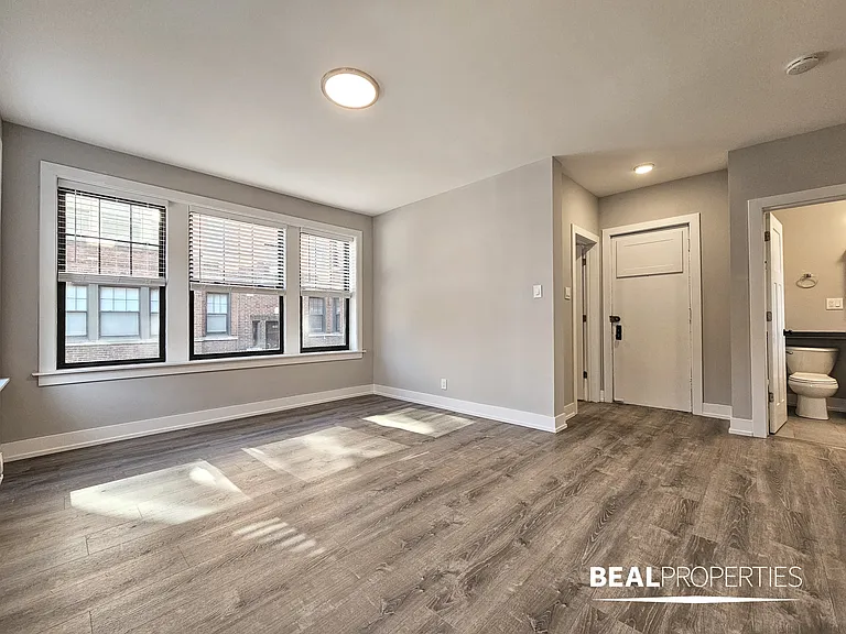 4407 N Wolcott — Photo 33