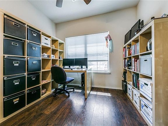 5th image of 212 Patriot Pkwy