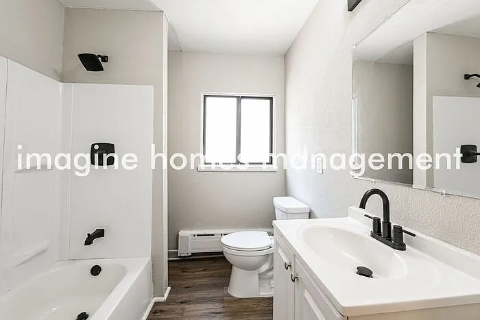 164 S 15th St #1 — Photo 13