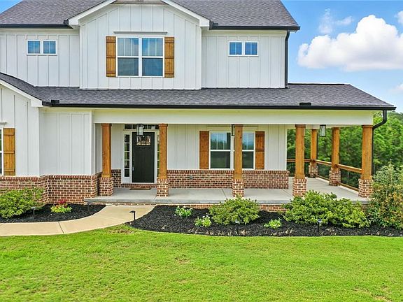 5th image of 548 Stoneledge Rd