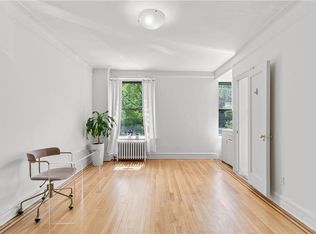 300 8th Ave APT 3C, Brooklyn, NY 11215