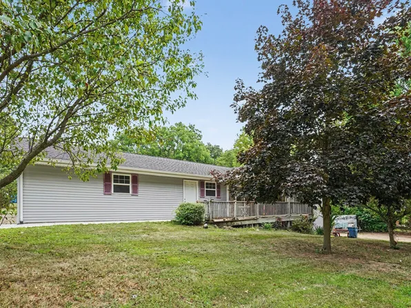 1946 Nazareth Rd, Kalamazoo, MI 49048