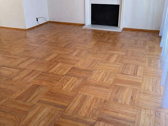 4th image of 155 Westmoor Ave
