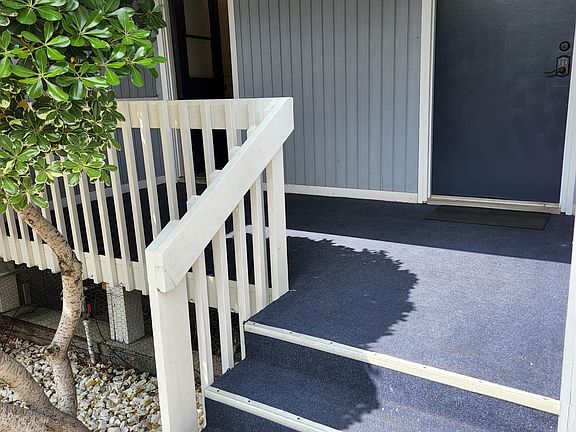 2nd image of 3223 Fairesta St #La