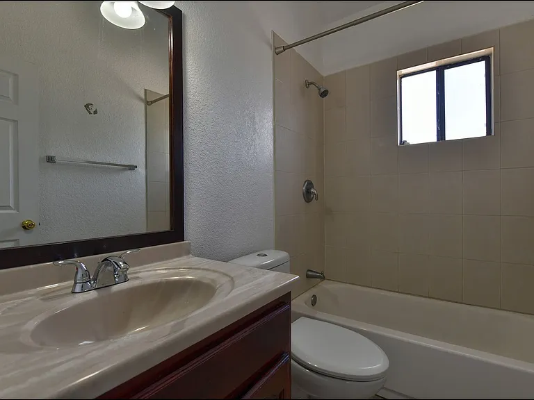 695 Bluff Canyon Cir — Photo 30