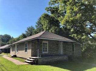 208 S 15th St, Van Buren, AR 72956