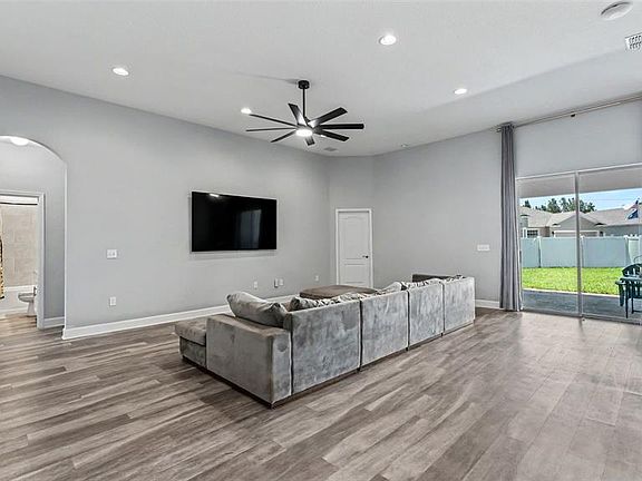 4th image of 283 Cove At Eagle Lake Cir