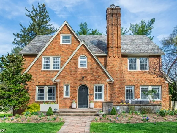 19 The Fairway, Montclair Twp., NJ 07043