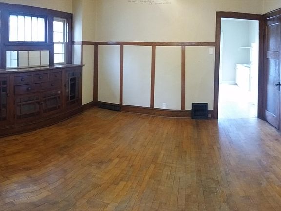 4th image of 703 Wisconsin Ave #1