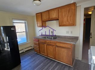 41 Grove St #5, Farmington, NH 03835