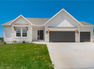 1102 Noah Ln, Kearney, MO 64060