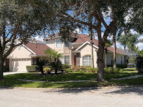 3rd image of 10101 Deercliff Dr