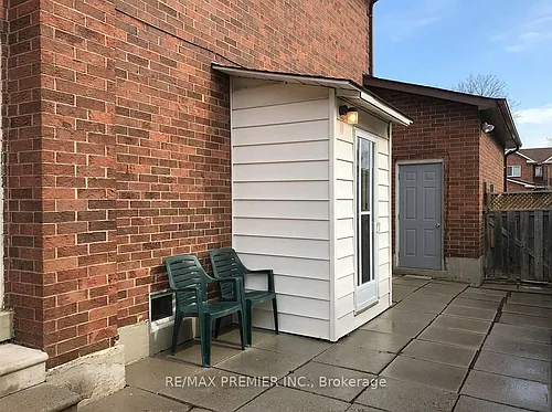 46 Belmont Cres #BASEMENT Photo 1
