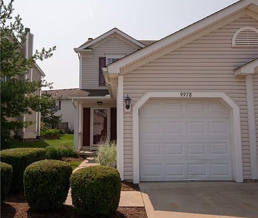 3rd image of 9978 Beverly Ln