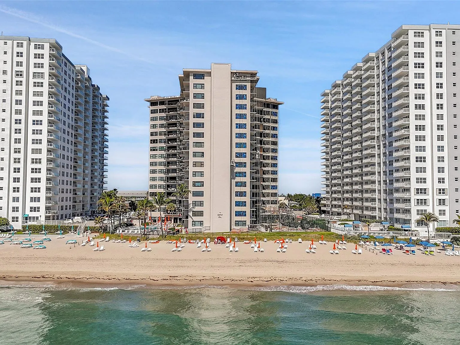 1 bed, 1.5 bath, 802 sqft, $4,000 — Photo 3
