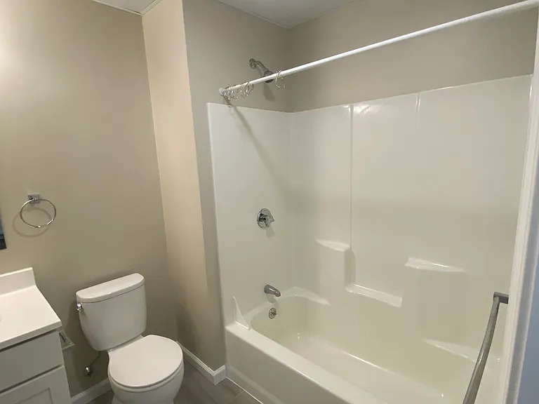191 N Common St #202 — Photo 12