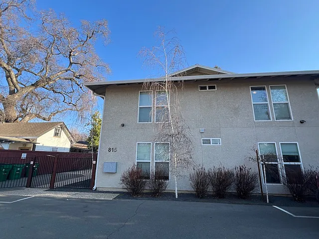 815 Hazel Street - B — Photo 1