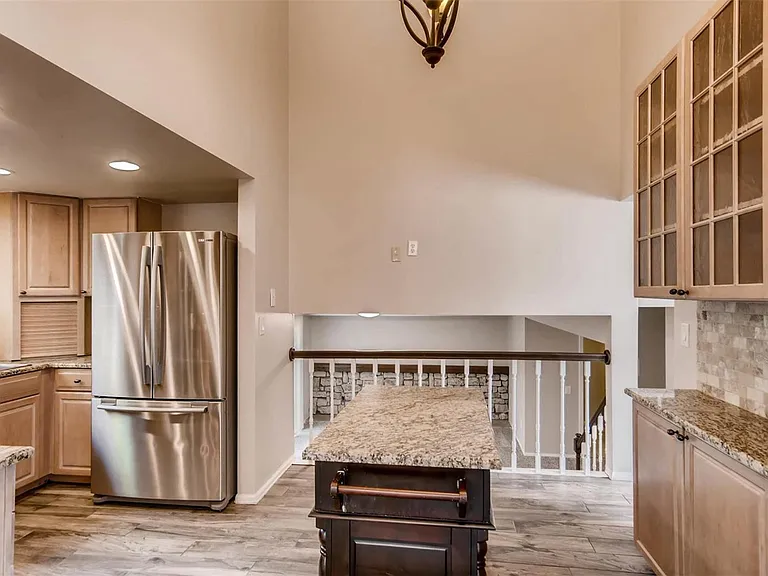6403 S Florence Way — Photo 4