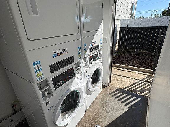 2nd image of 907 D Ave #3