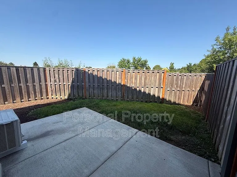 1530 NW 29th Pl #A — Photo 12