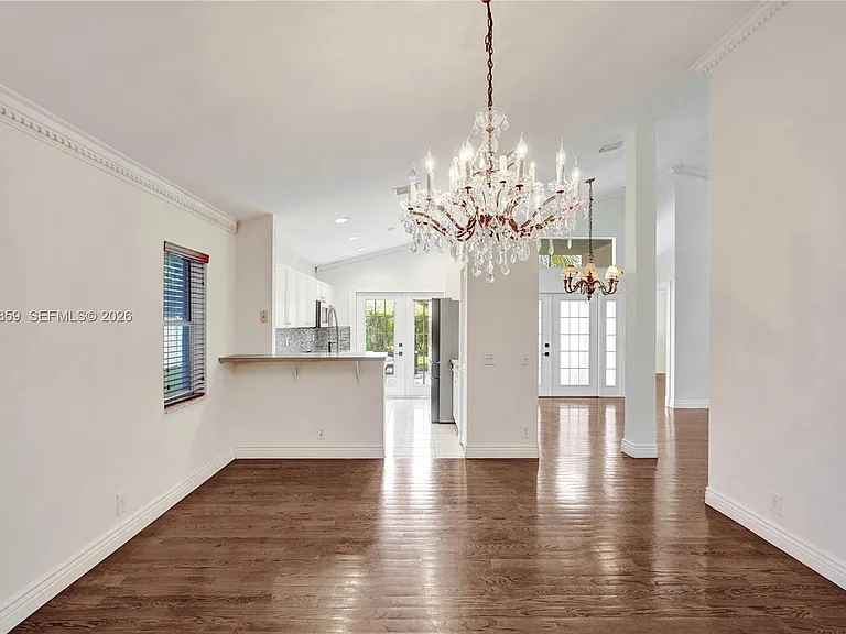 658 Stanton Dr — Photo 23