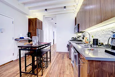 Rented by Urbane Brokerage