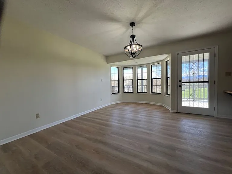 2606 Dellwood Dr — Photo 7
