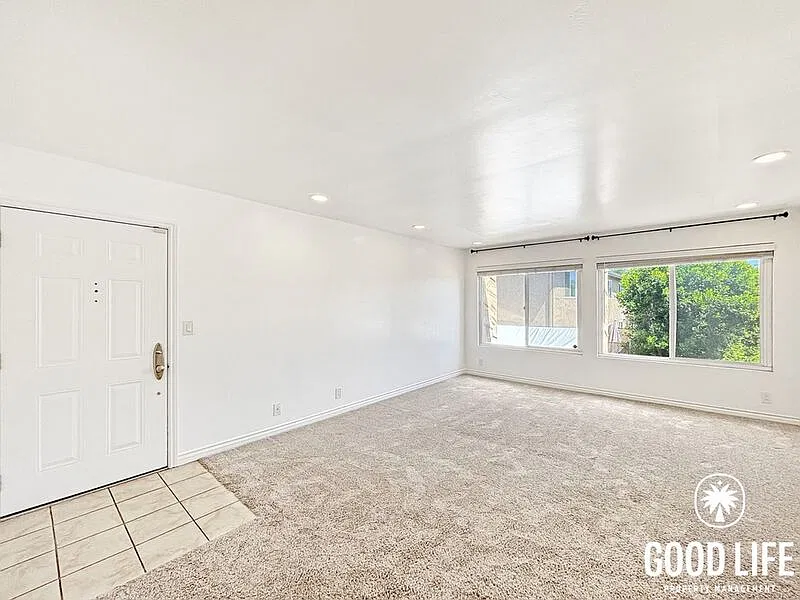 2 bed, 1.5 bath, 814 sqft, $2,150 — Photo 1