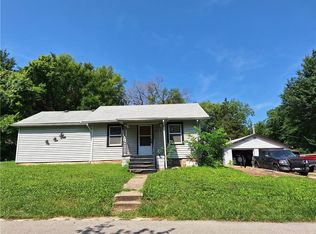 3728 N Olive St, Kansas City, MO 64116