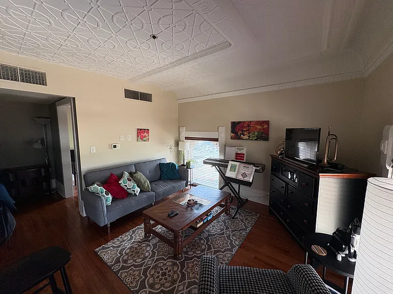 445 5th St #305 — Photo 7
